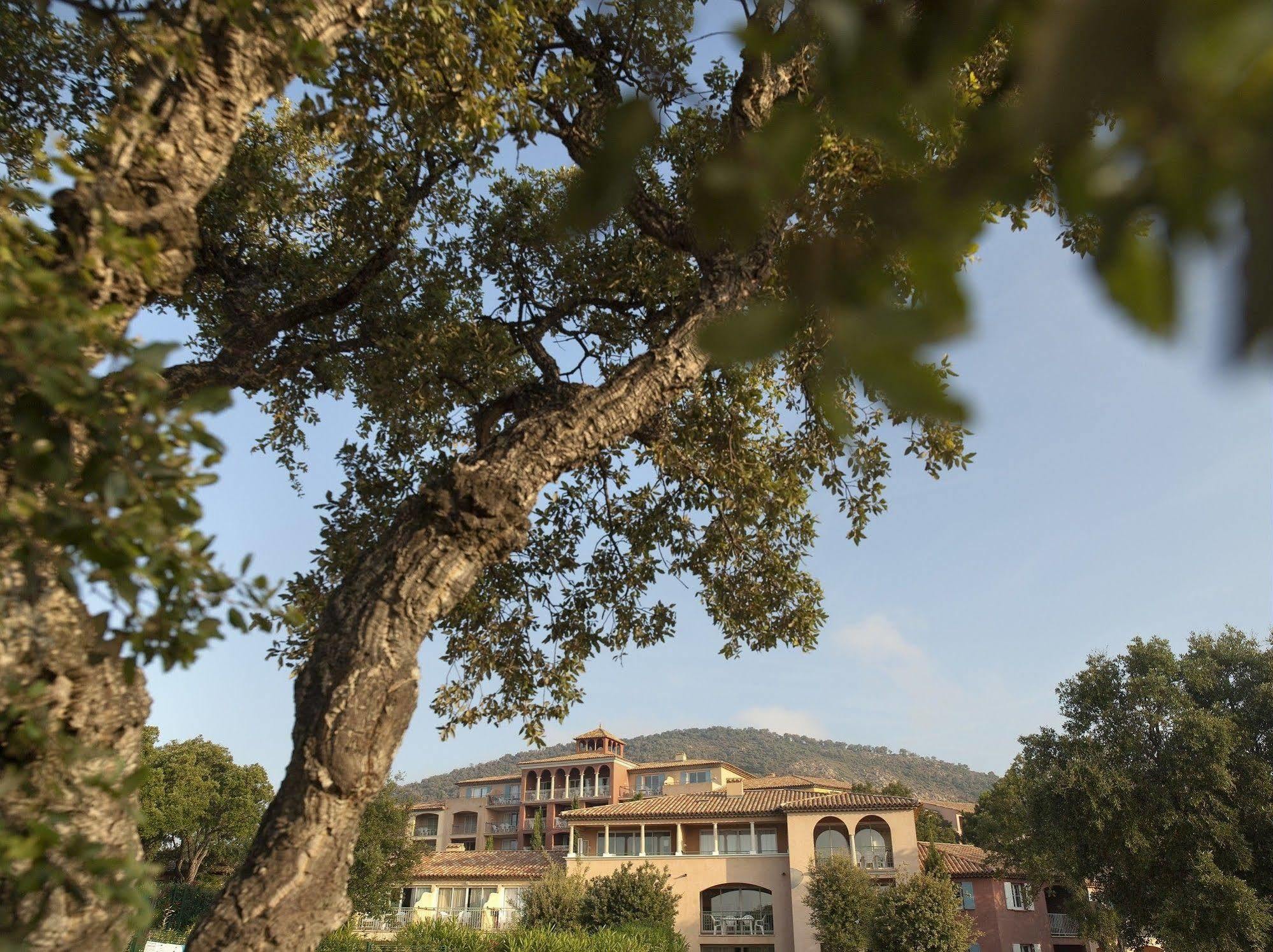 P&V Residence Le Hameau Des Issambrr Sainte-Maxime Exterior photo